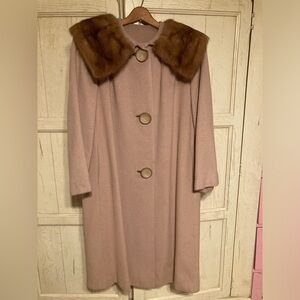 Vintage Ladies Beige Cashmere Coat with Mink Collar Size S/M